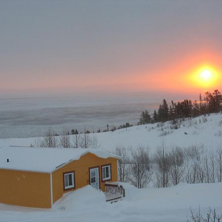 Les Chalets Au Bord De La Mer Les Escoumins Zewnętrze zdjęcie
