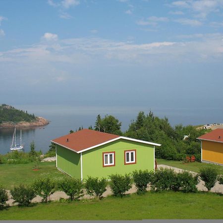 Les Chalets Au Bord De La Mer Les Escoumins Zewnętrze zdjęcie