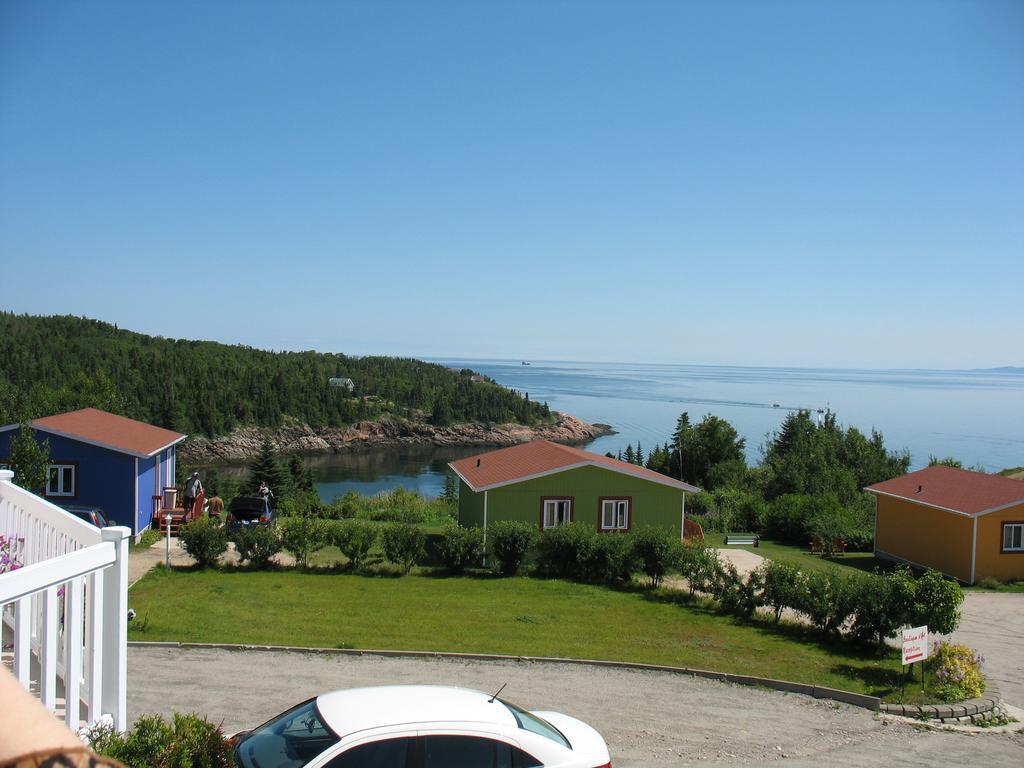 Les Chalets Au Bord De La Mer Les Escoumins Zewnętrze zdjęcie