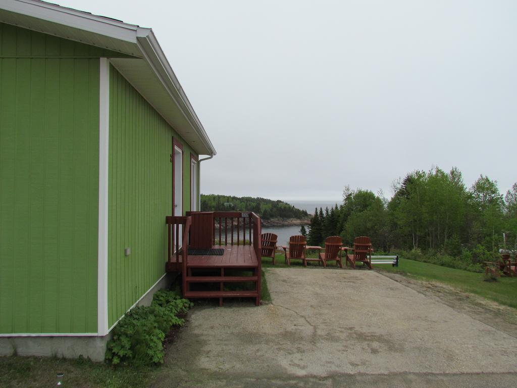 Les Chalets Au Bord De La Mer Les Escoumins Pokój zdjęcie